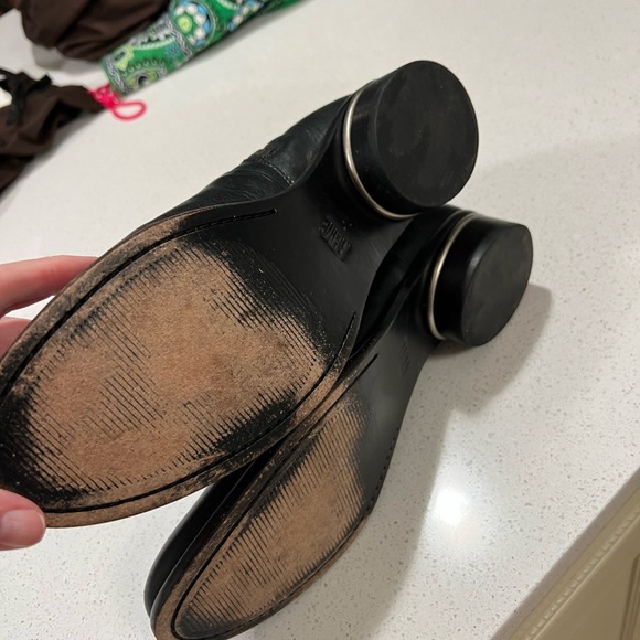 Frye black leather ankle zip up booties size 9.5. - Picture 8 of 9